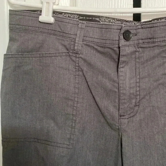 Gloria Vanderbilt gray pants - Picture 9 of 12